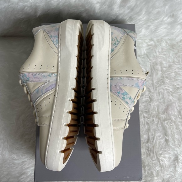 New Vionic Simasa Sneaker size 8 - Picture 9 of 12